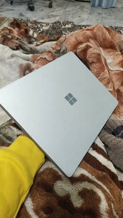 ASLAMUA LIKUM I'm sale my laptop
