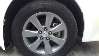 Corolla Altis Grande Original rims and tyres