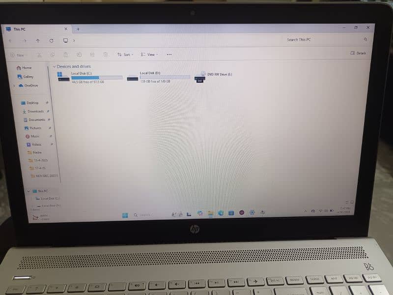 HP Pavilion 15 AMD A10 9th Gen 6GB Graphic card 15