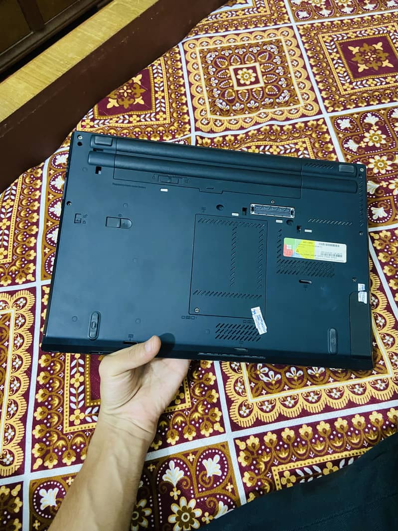 Think pad core i5 13