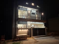 Corner park 5marla brand new house prime location only one option in Society