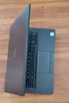 Latitude 5300 8th Generation
