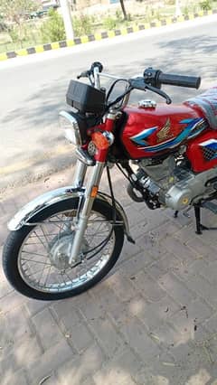 Honda 125 24 model new fresh condition 03396464638