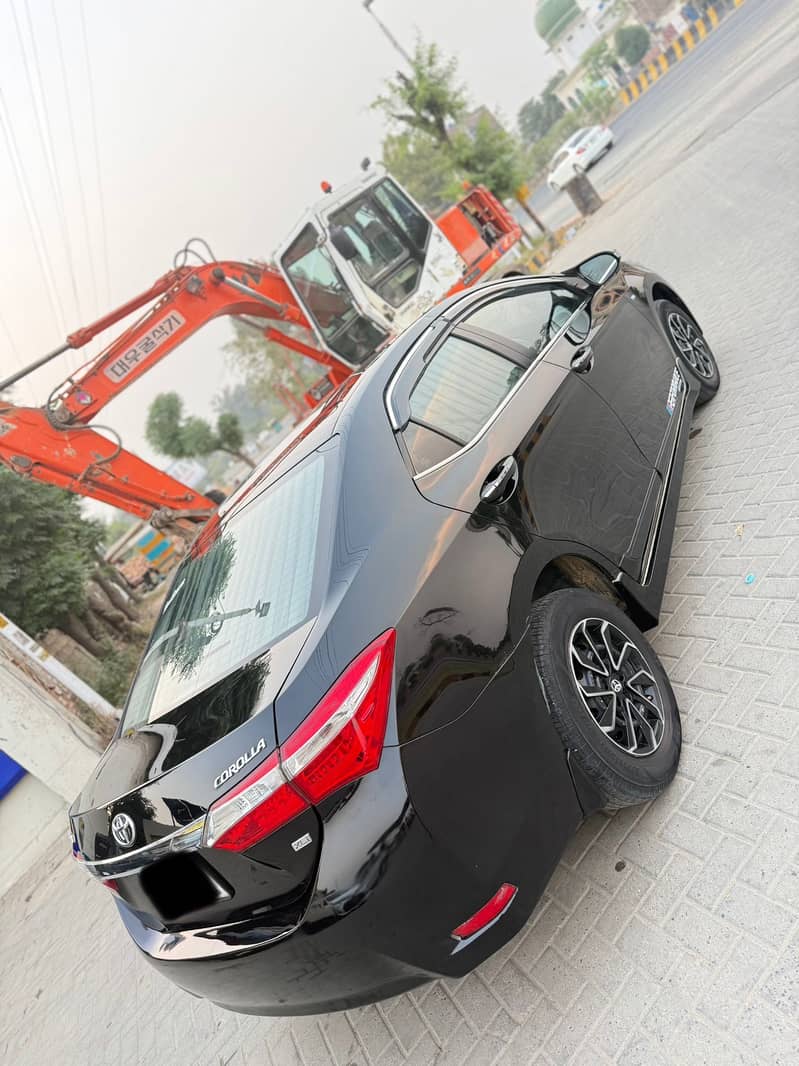 Toyota corolla xli 2017 model 6