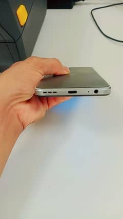 MOTO 5g sell kar Raha hoo urgent base