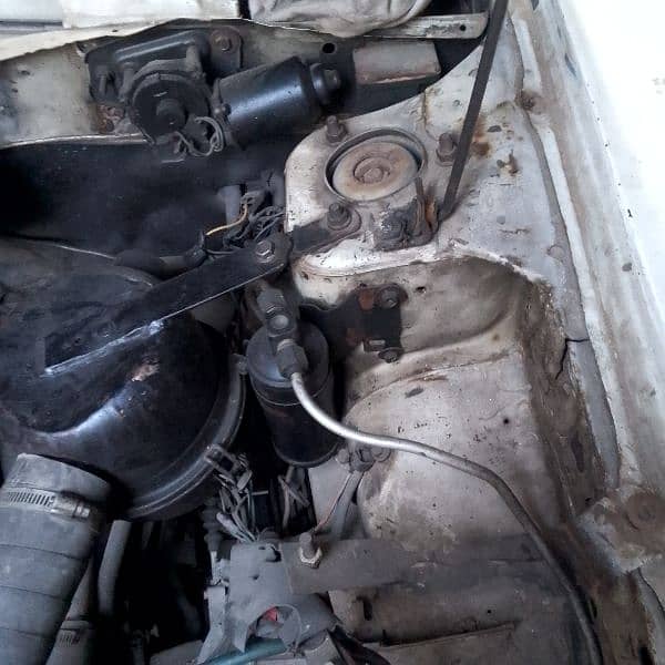 Nissan Sunny 1985 8