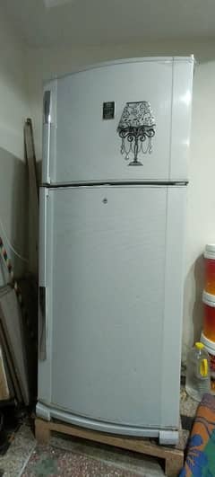 dawlance fridge full size. .