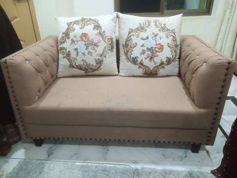 neat and clean original picture good condition 0