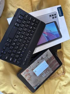 Oteeto Tab 8 with wireless keyboard