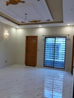 5marla lower portion available for rent in jubilee town Lahore