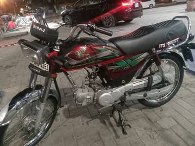 CD 70  2022 model  Vip condition