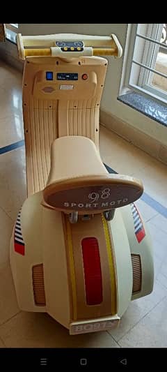 electric Vespa