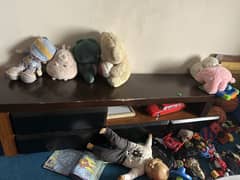 Tv console upper panel needs renovation