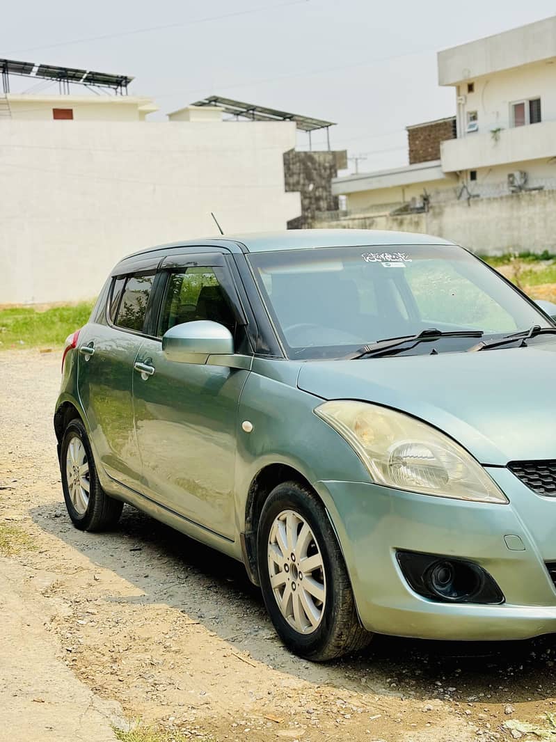 Japanese swift 2012 auto full option 8