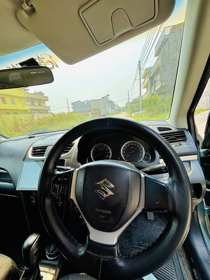 Japanese swift 2012 auto full option 9