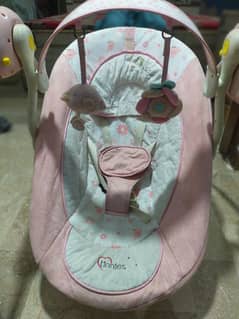 Tinnies baby swing