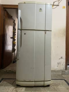 Pel fridge hai large size mai