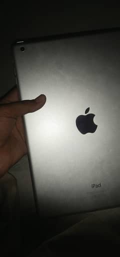Apple Ipad Air (2013 )(ios 12.5. 7) 9.5/10