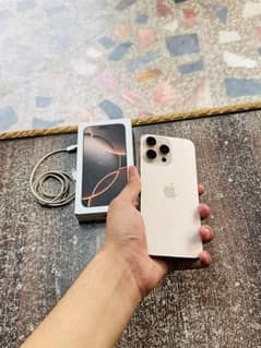 iphone 16 Pro Max 256GB 72 Cycle Complete Box
