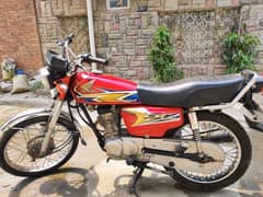 Honda 125 all genuine 9 by 10 condition