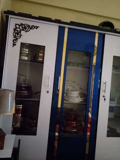 Showcase 3door used liked new