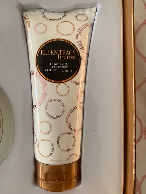 New Ellen Tracy body lotion, shower gel and perfume 4