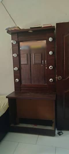 Wooden Dressing Table with Mirror & Light Holders – Urgent Sale