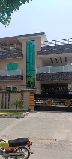 G-10/2 BRAND NEW HOUSE 40+80 TRIPLE STORY FOR RENT