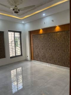 10 Marla upper portion For Rent