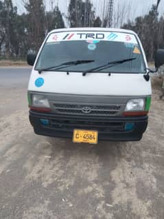 Toyota hiace 110 japani