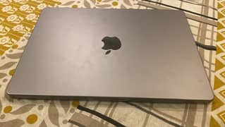 i7 i9 M1 M2 M3 Apple MacBook available