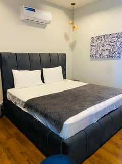 One BHK per day and short stay available for rent
