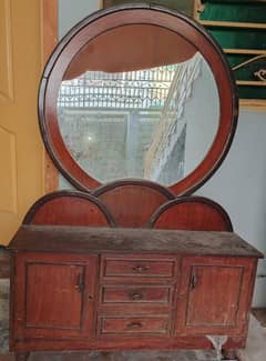 dressing table