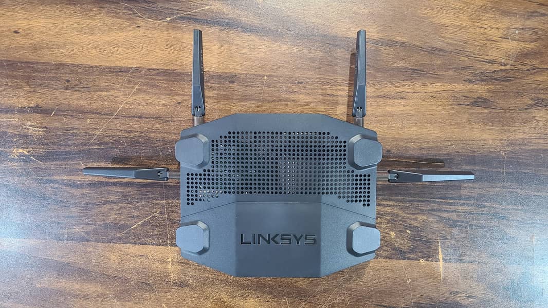 Linksys WRT32X AC3200 Dual-Band Wi-Fi Gaming Router Box Pack 8