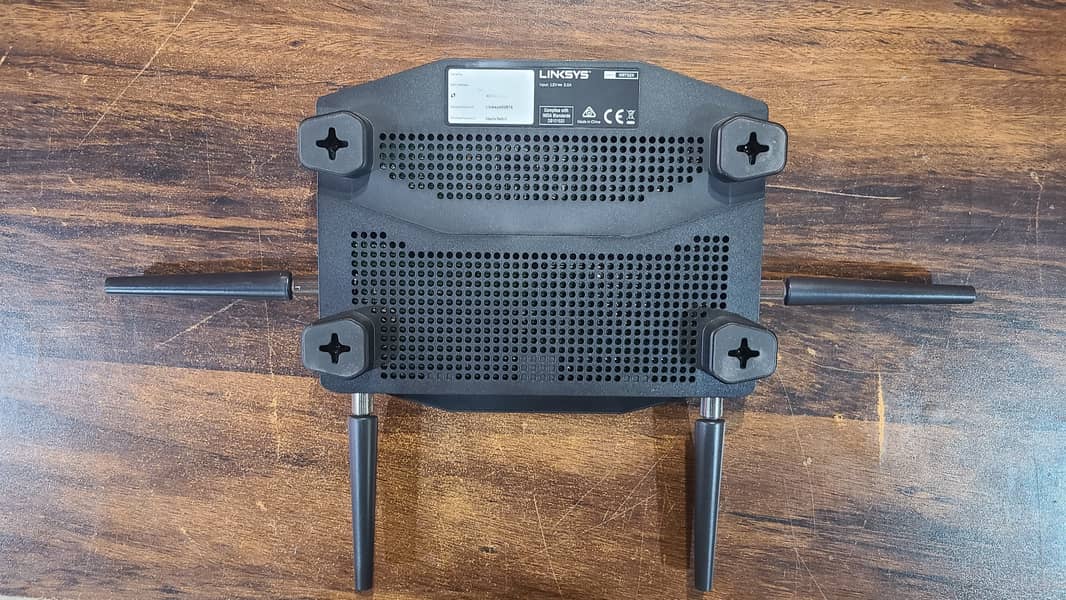 Linksys WRT32X AC3200 Dual-Band Wi-Fi Gaming Router Box Pack 9