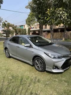 Toyota Corolla Altis 1.6 Model 2015