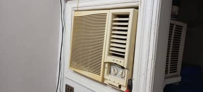 0.75 ton window AC, compact aur efficient design ke saath
                                title=