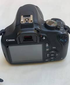 camera DSLR canon 1200D