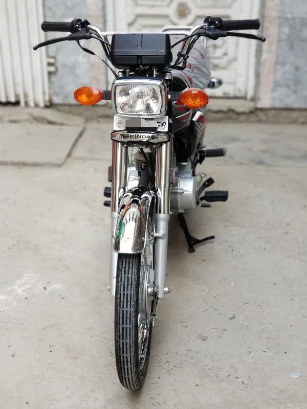 Honda CG 125 2024 Black beauty Lush condition  (0/3/2/1/8/5/2/0/0/5/6) 2