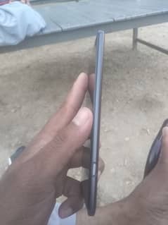LG V20