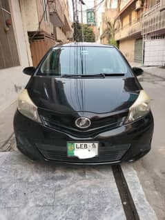 Toyota Vitz 2012