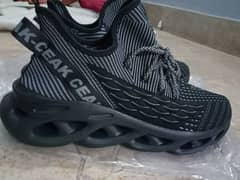 Men's  Sneakers, Breathable Shock Absorption Running Shoes.