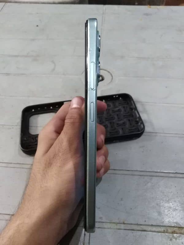 Infinix hot 50i 6+6gb 128gb 2