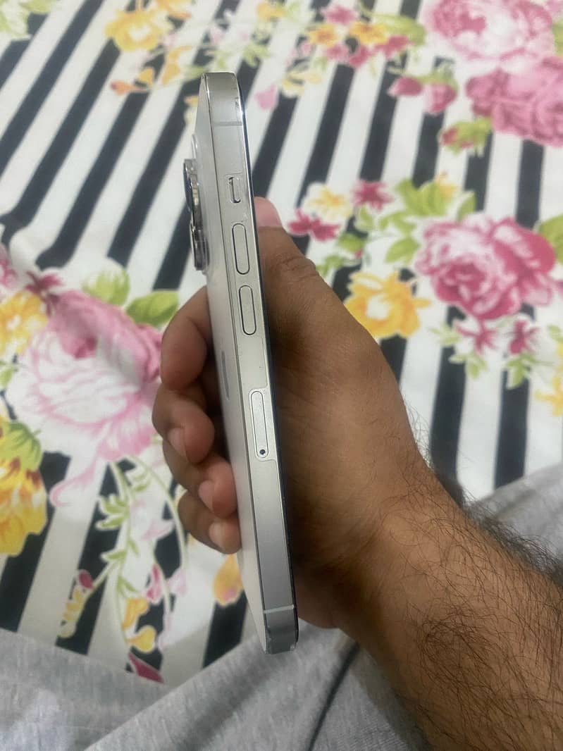 i phone 14 pro pta approved 5