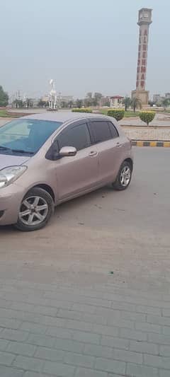 Toyota Vitz 2011