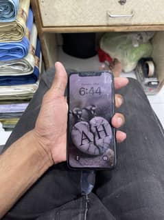 iphone 11pro 64gb factory unlock health 99% All ok condition 10/10