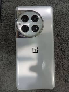 OnePlus 12