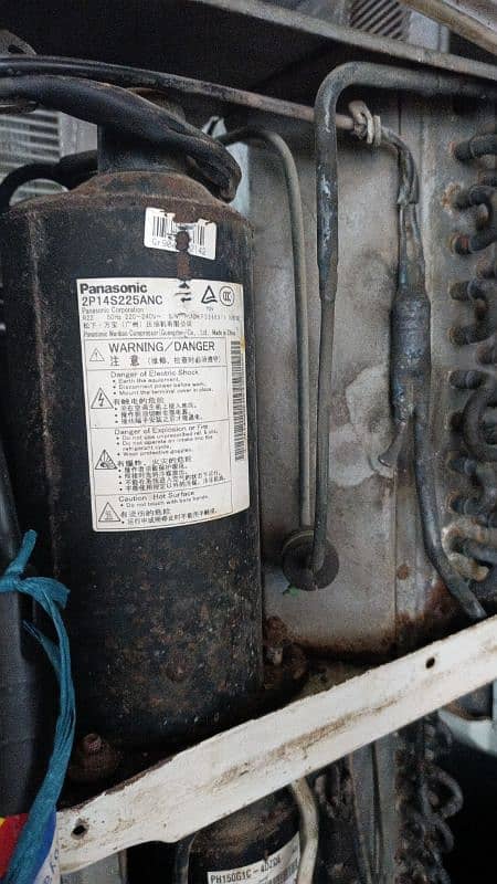 ac for sal 2 month used only 4