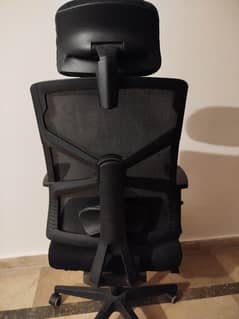 Ergonomic Black Office Chair - Excellent Condition