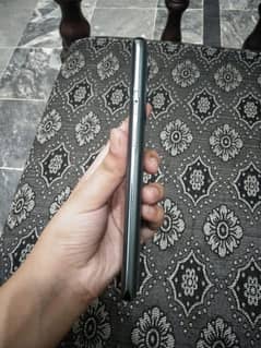 one plus 9 pro 5G 12/256 GB